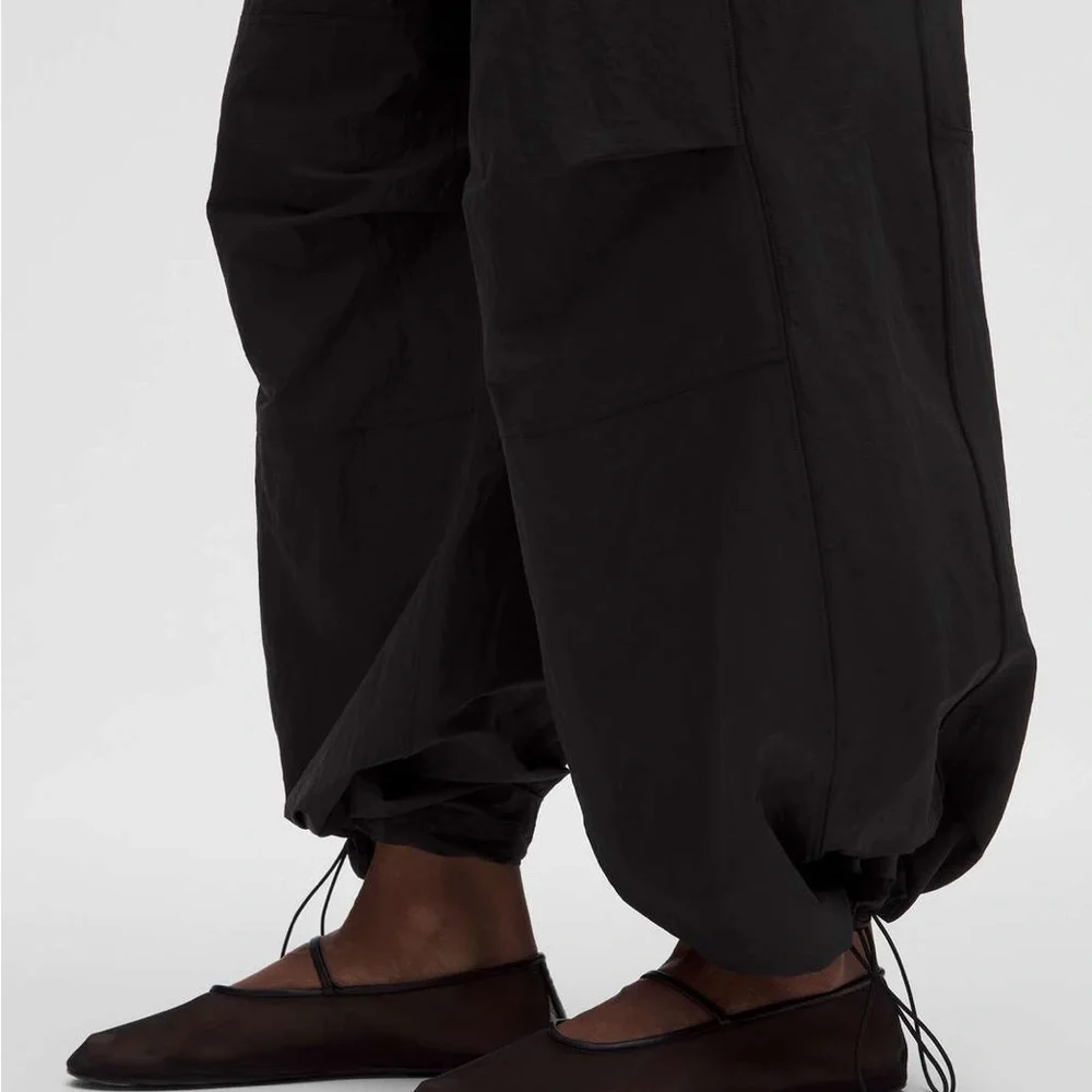 Lululemon Crinkle Nylon Relaxed Parachute Pant  size S - Picture 3 of 7